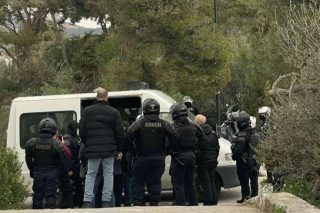 lykavitos foitites sylipsi pano
